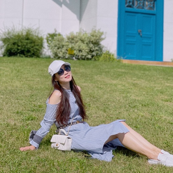 BCBGMAXAZRIA slip shoulder dress - Picture 4 of 10